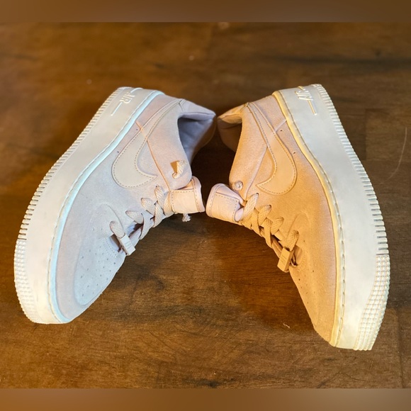 ✨Nike Blush Pink Suede Air Force One Platform Sneakers✨ - Picture 3 of 11